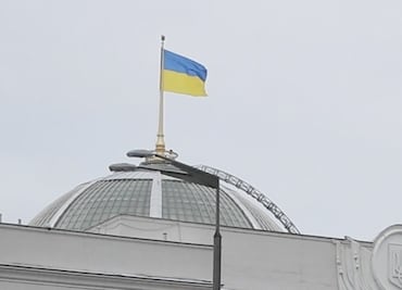 Ucrania acusa a Rusia de difundir mensajes falsos sobre ataque masivo; embajadas cerraron ante posible ofensiva