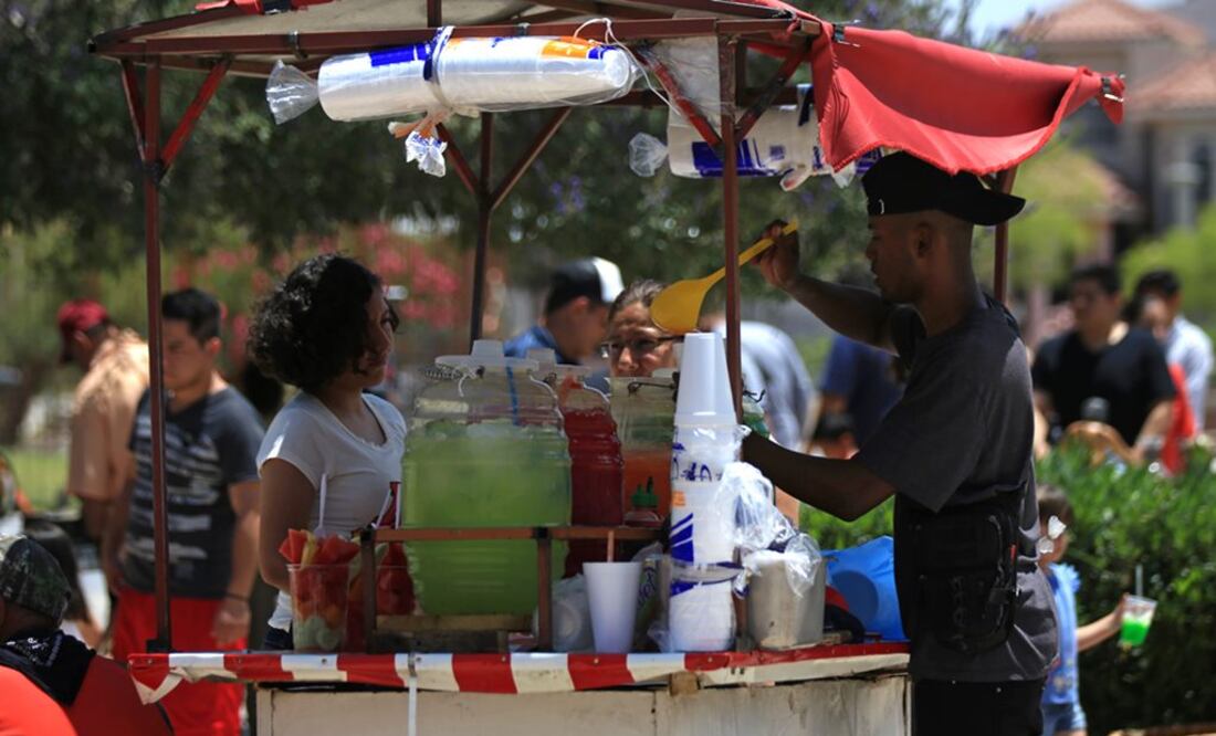 En el sector informal se abrieron un millón 150 mil espacios, el 84% del total de los puestos generados. Foto: Archivo /EL UNIVERSAL