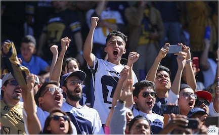Afición de Cruz Azul se burla de la barra de Pumas: “Tienen chinches, la barra tiene chinches”