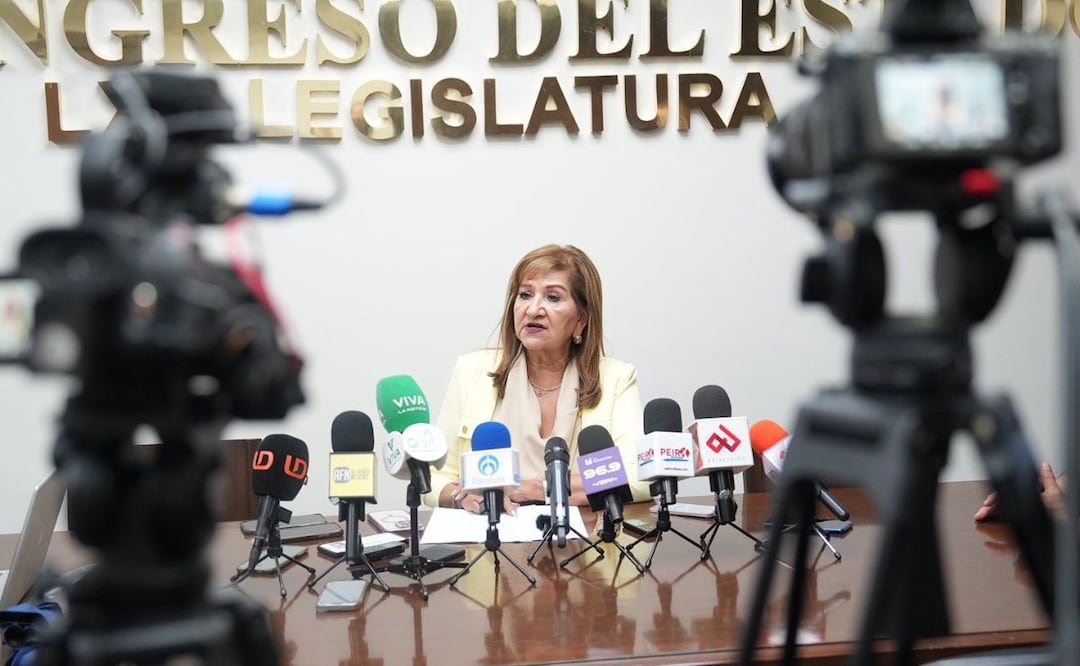 Rocha Moya conserva el fuero constitucional al solicitar licencia temporal, considera Teresa Guerra. | Foto: Especial.