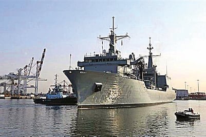 Alquilan a Canadá un buque militar español