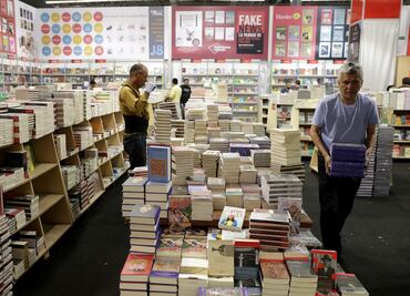 Ni homenajes ni premios en la FIL