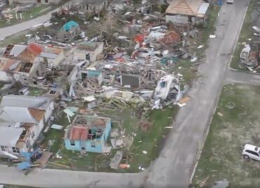 "Irma" deja destrucción masiva de viviendas en Barbuda