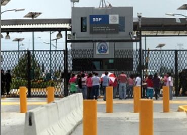 Indaga la PGR cuentas bancarias del ex director del Cefereso 1