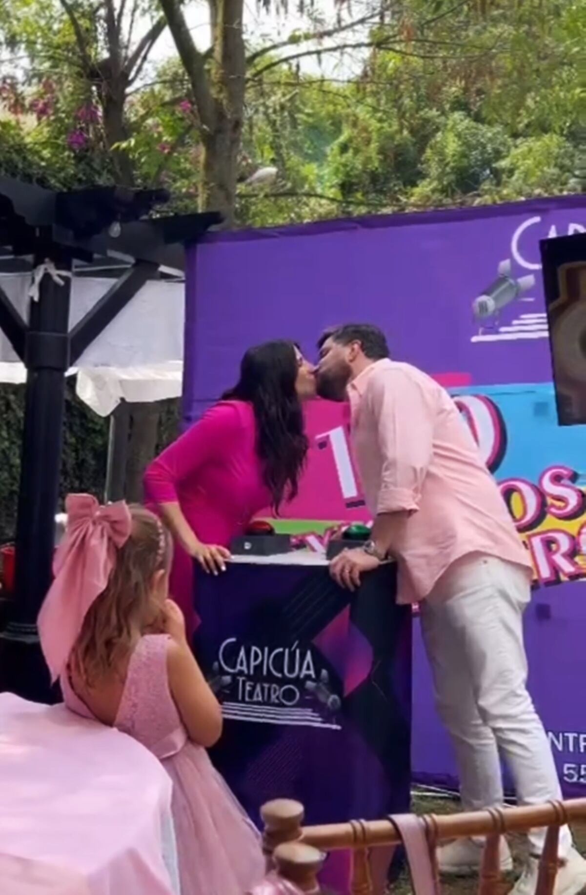 Paul Stanley y Joely Bernat en el babyshowe de su hija Victoria.
Foto: Instagram