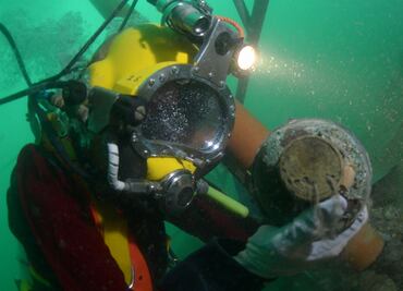 Hallan huesos en pecio holandés del siglo XVIII