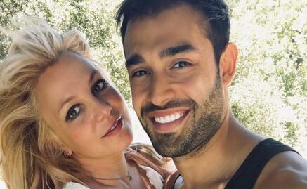 Britney Spears se da un descanso de Instagram y disfruta de su prometido