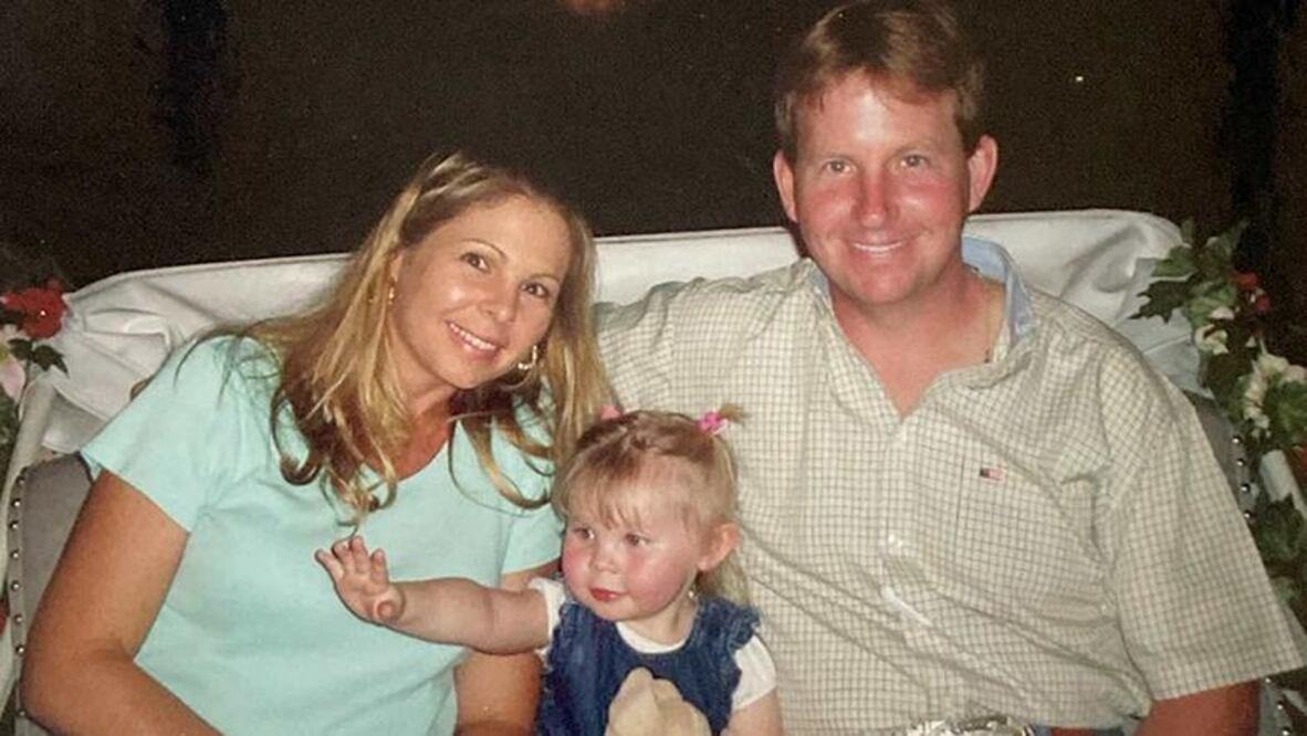 "Un rayo me golpeó la cabeza y sobreviví, pero perdí la memoria y tuve que volver a aprender a leer y escribir"