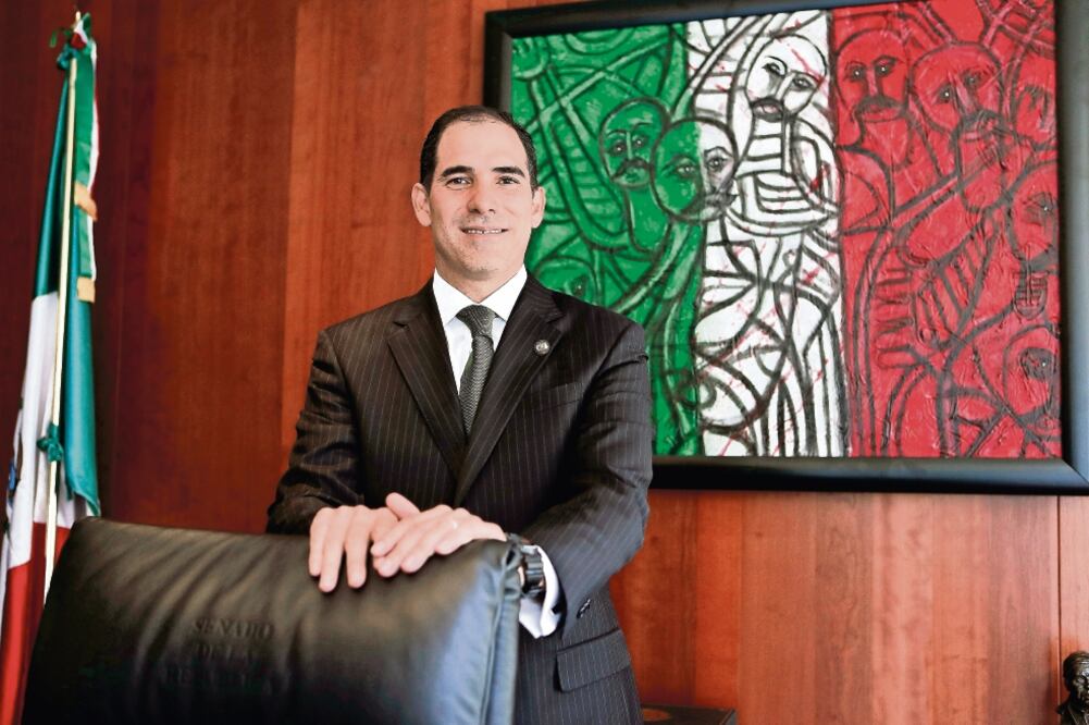 El presidente del Senado, Pablo Escudero, hizo un llamado a Andrés Manuel López Obrador para que deje de “perseguir palomas” y estudie la legislación secundaria sobre transparencia (LUCÍA GODÍNEZ. EL UNIVERSAL)