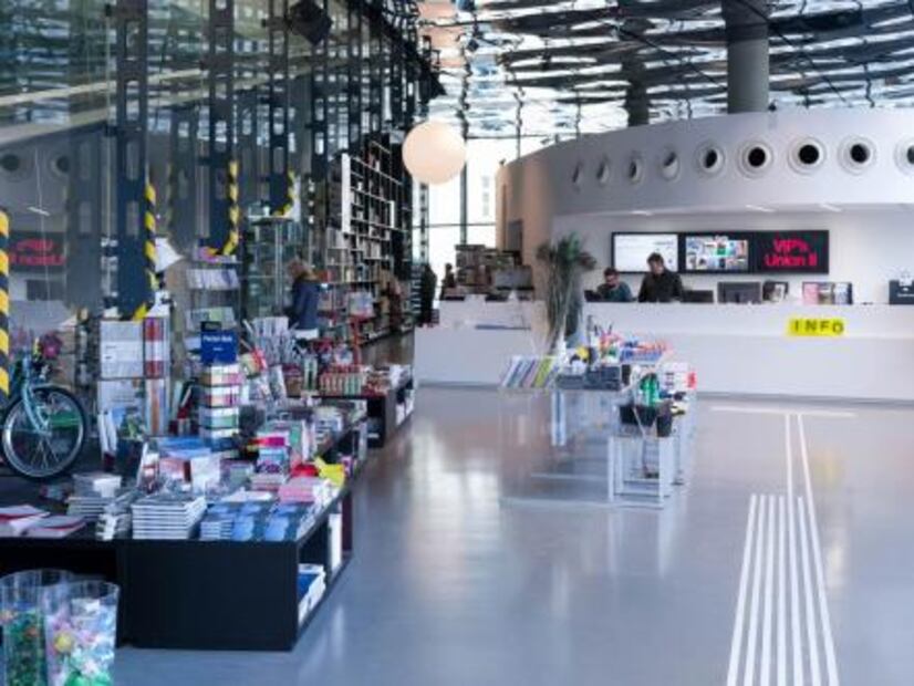 Recorre el Kunsthaus Graz, el museo con forma de amiba gigante en Europa