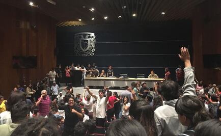 Ex líderes universitarios del movimiento de 1999-2000 participan en asamblea en CU