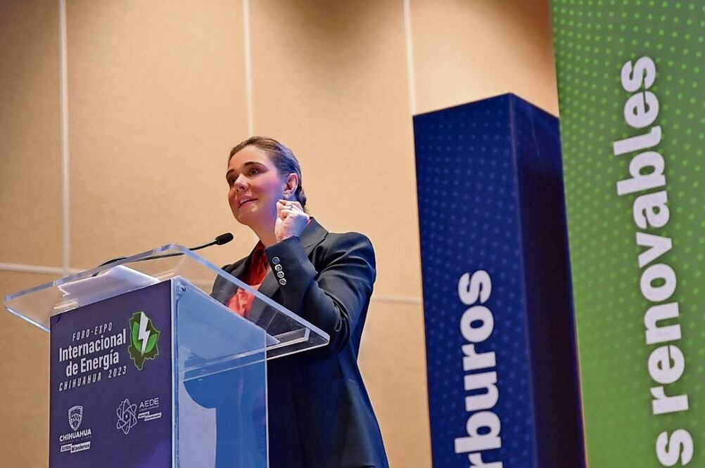 La gobernadora María Eugenia Campos dice que el trato entre Mexico Pacific y el gobierno de Chihuahua abrirá oportunidades de desarrollo y empleo.. Foto: Especial