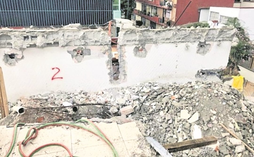 De acuerdo a los videos entregados por la institución bancaria al INE, grupos de cinco a seis personas y en seis sucursales, realizaron del 26 al 30 de diciembre, múltiples depósitos por 50 mil pesos hasta llegar a una suma millonaria (ESPECIAL)