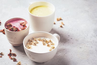 Las mejores bebidas calientes para relajarte antes de dormir, según expertos