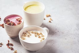 Las mejores bebidas calientes para relajarte antes de dormir, según expertos