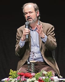 “Hay aspectos de teatralidad en el futbol que son inagotables”: Villoro 