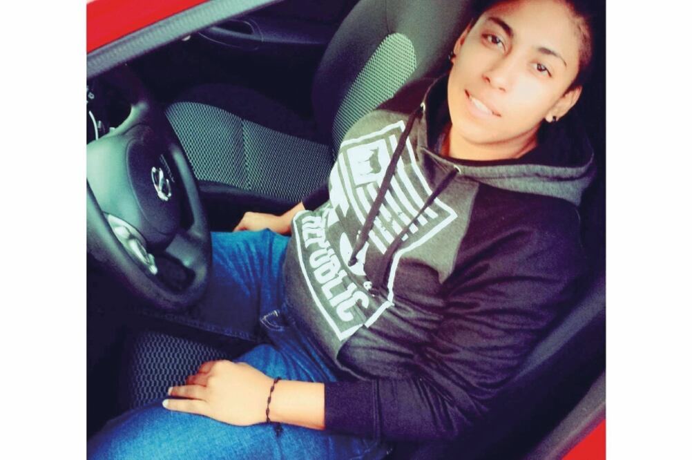 La víctima fue identificada como Karla Garrufe Martínez, de 21 años, quien conducía un Volkswagen Vent (TOMADA DE FACEBOOK)