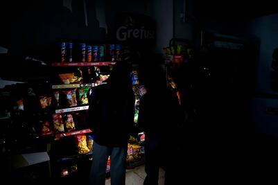 España investigará si apagón fue producto de un "sabotaje informático"; encajaría en el "delito de terrorismo"