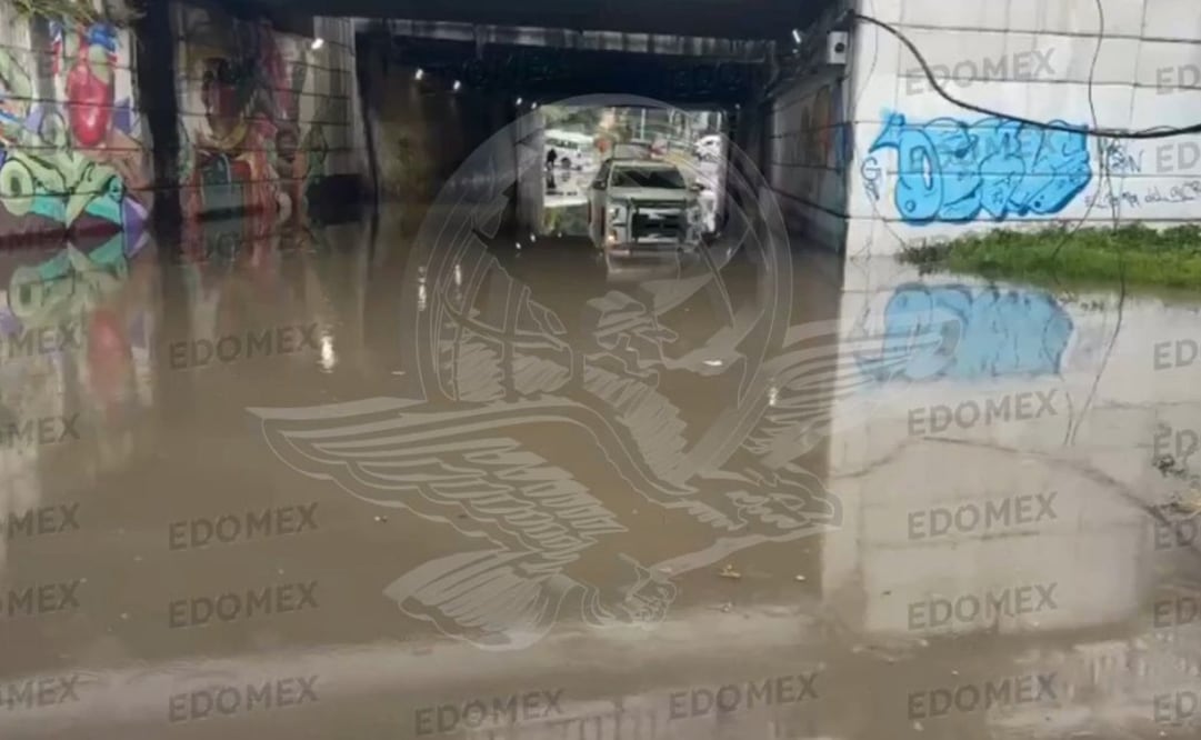 El río El Gavión comenzó a presentar escurrimientos, a causa de la intensa lluvia que se registró la tarde de este viernes en Cuautitlán Izcalli. Foto: Captura de pantalla.