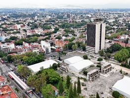 El Centro SCOP, obra en el abandono a 8 años del terremoto que lo arruinó