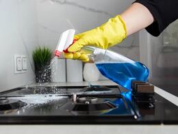 ¿Cómo hacer un desengrasante casero para limpiar la cocina?