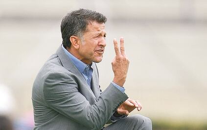 Osorio admite que le tienta la idea de dirigir al Tri