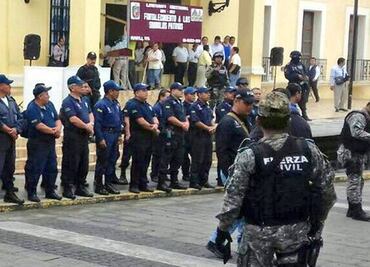 Detienen a 7 policías por desaparición de 3 jóvenes en Papantla