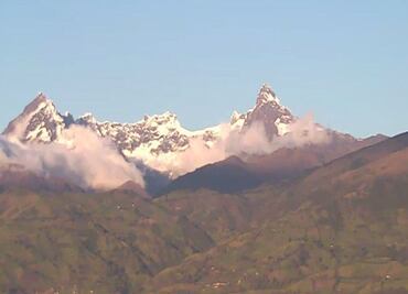 Al menos cuatro muertos tras avalancha en la montaña más alta de Ecuador