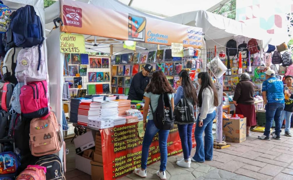 “Está barato y variado”, dicen padres en Expo Regreso a Clases de Iztapalapa; comparan precios con el Centro Histórico.
Foto: Karla Guerrero / EL UNIVERSAL