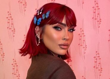 Megan Fox modela vestido de cadenas al estilo de Shakira