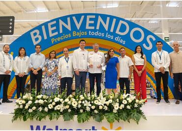 Mara Lezama inaugura tienda Walmart en Quintana Roo cuya inversión superó los 280 millones de pesos