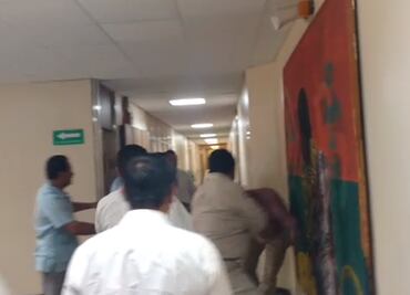 Graban agresión a golpes en IMSS de Veracruz