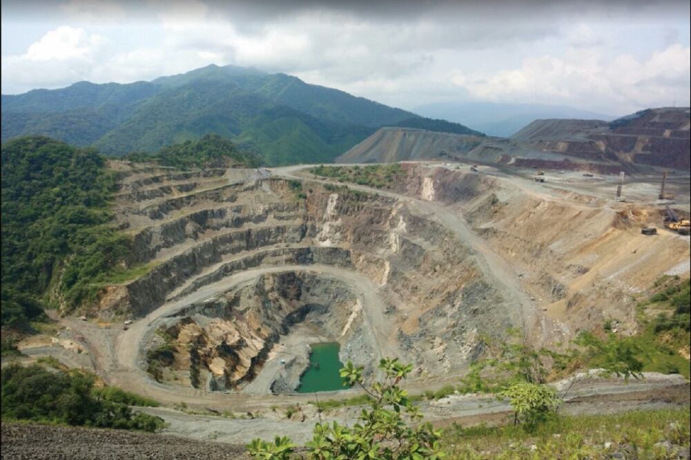 La mina Peña Colorada se localiza en los límites de Minatitlán, Colima, y Cuautitlán de García Barragán, Jalisco, se calcula que produce casi 40% del hierro del país. (FOTOS: ESPECIAL)