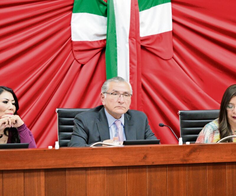 Adán Augusto López, titular de Gobernación, dijo en el Congreso de Tlaxcala que el Presidente le instruyó impulsar la reforma al Ejército. Foto: Omar Contreras/EL UNIVERSAL