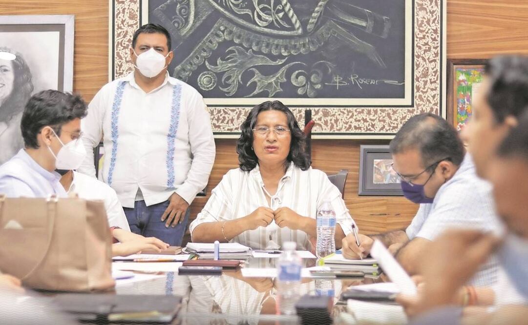 La edil dijo que la salida de Serrano Pérez se debió a un ascenso. Foto: Especial.