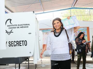 Clara Brugada confirma que mandos de la SSC convocaron al ejército durante operativo de desalojo en el Multiforo Alicia