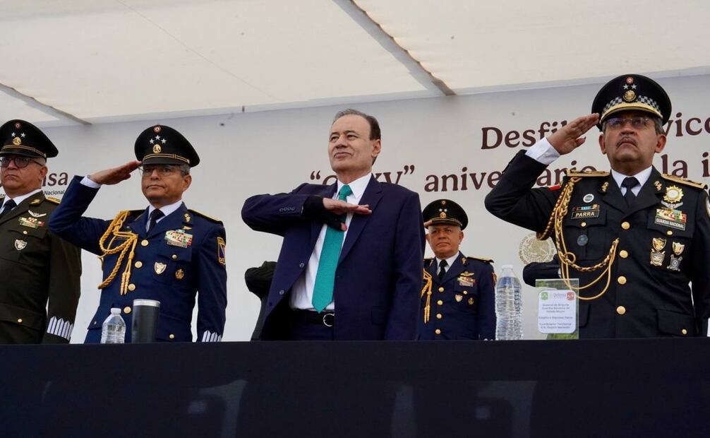 Gobernador de Sinaloa en desfile Cívico Militar de Sinaloa (16/09/2025). Foto: Especial
