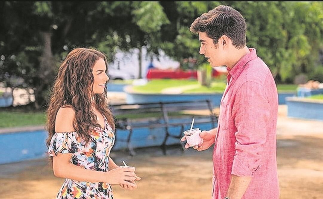 Interpreta a una aspirante a doctora que se enamora de Álvaro (Danilo Carrera). Foto: Televisa