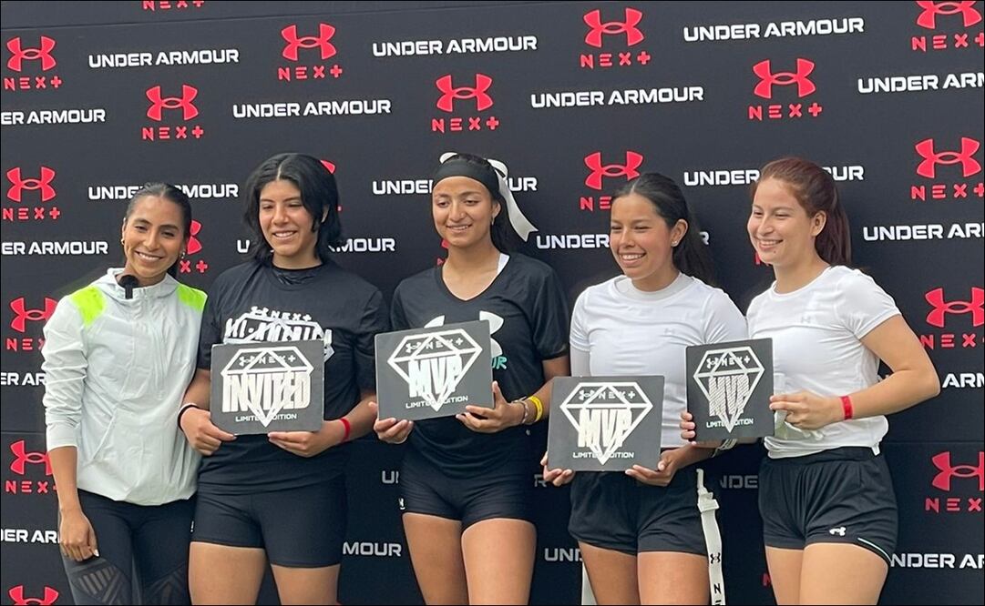Diana Flores lideró el primer campamento de flag football en Latinoamérica de Under Armour / FOTO: Miguel Flores