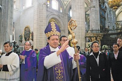 Jueza ordena al gobierno de la CDMX devolver 1.3 mdp al cardenal Norberto Rivera; señala cobro "desproporcionado" de impuestos
