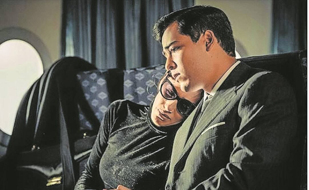 El histrión participa actualmente en la serie La Doña con el personaje de Enrique, quien fuera el hijo de la actriz sonorense. Foto: Vix+ 