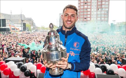 Santiago Giménez acepta que tiene altibajos que no le permiten ser constante con Feyenoord