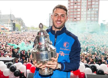 Santiago Giménez acepta que tiene altibajos que no le permiten ser constante con Feyenoord