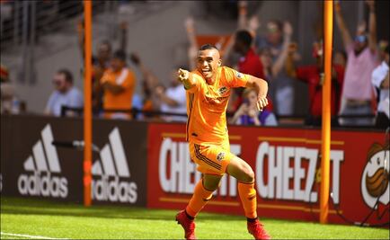 Fichaje de Mauro Manotas, en el aire