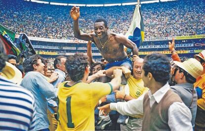 Homenajean a Pelé en el arranque de la Liga Brasileña