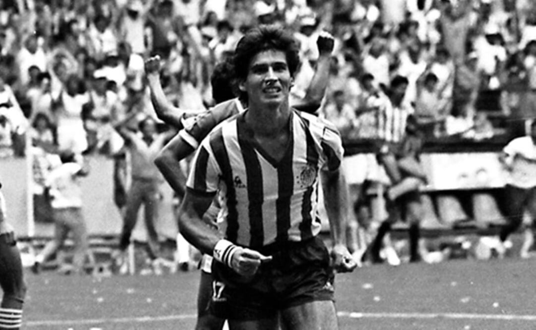 Alberto Guerra fue campeón con el conjunto tapatío. (ARCHIVO. EL UNIVERSAL)