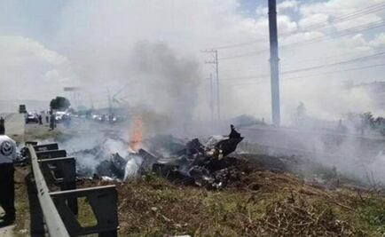 Plane crashes on Mexico-Querétaro highway