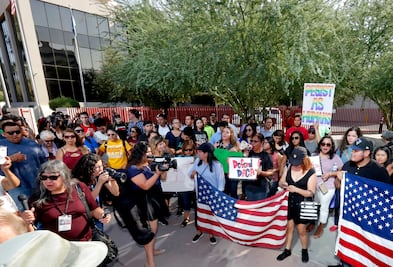 ​Líder empresarial latino dimite como asesor de Trump por fin del DACA