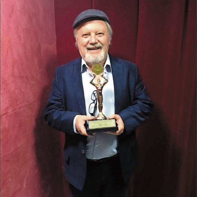 El histrión se encuentra convaleciente luego de que le extirparan un tumor cancerígeno de la cabeza. TWITTER SERGIO DEFASSIO