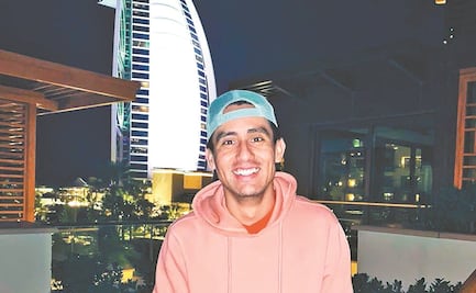 Joven mexicano, vacunado y hasta le dieron a elegir marca... pero en Dubái